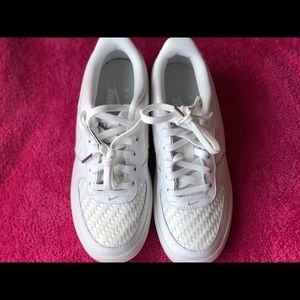 Brand new NIKE Air Force 1 LV8